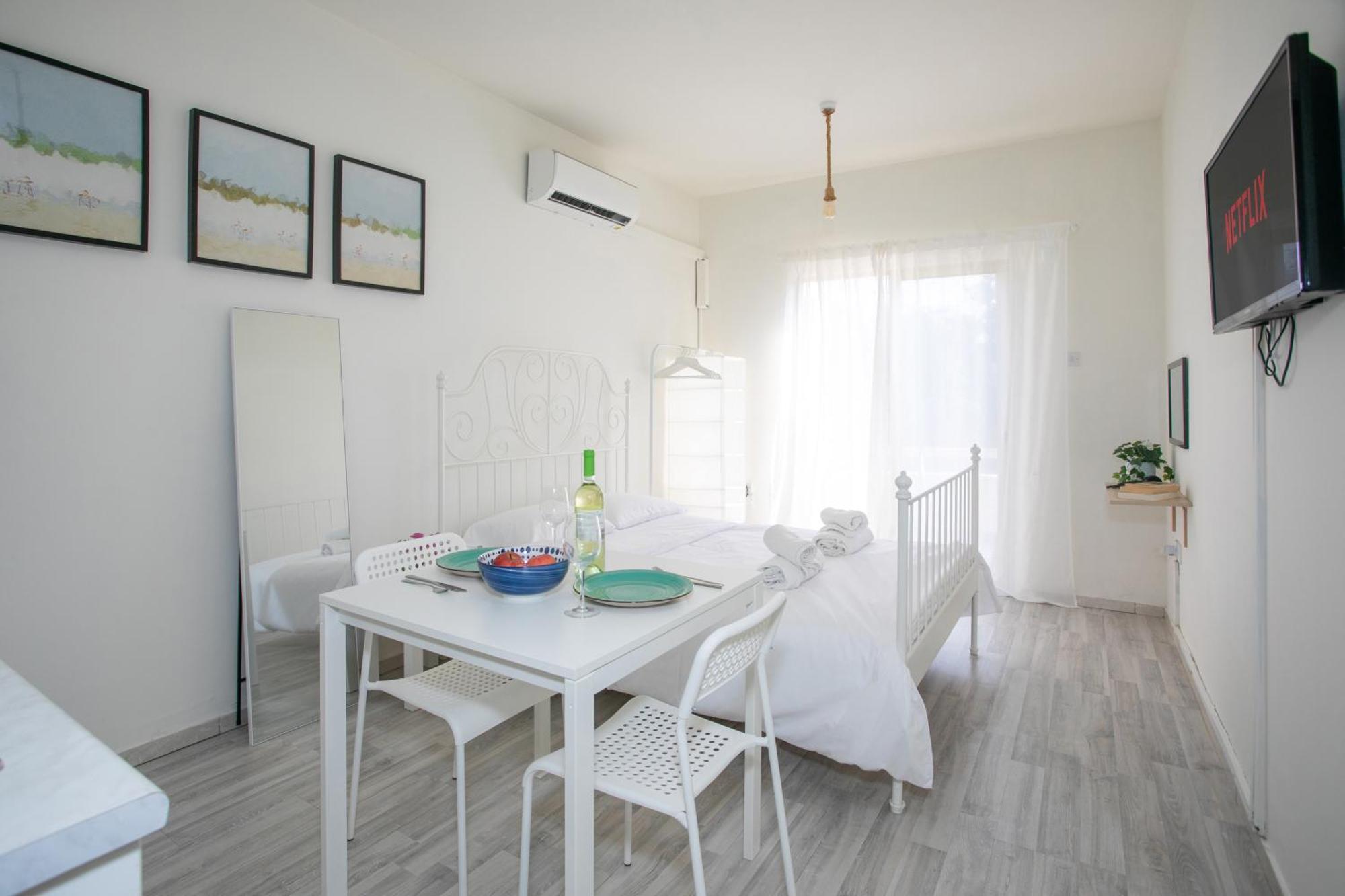 Palmove Makenzie 4 * Larnaca